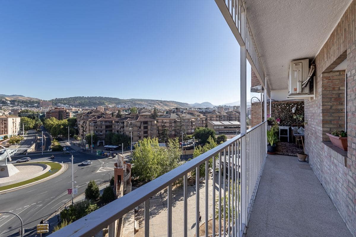 3 sovrum Lägenhet till salu i Granada stad med garage - 469 000 € (Ref: 10155484)