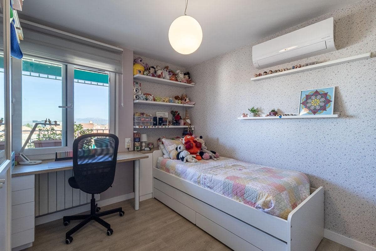 3 sovrum Lägenhet till salu i Granada stad med garage - 469 000 € (Ref: 10155484)