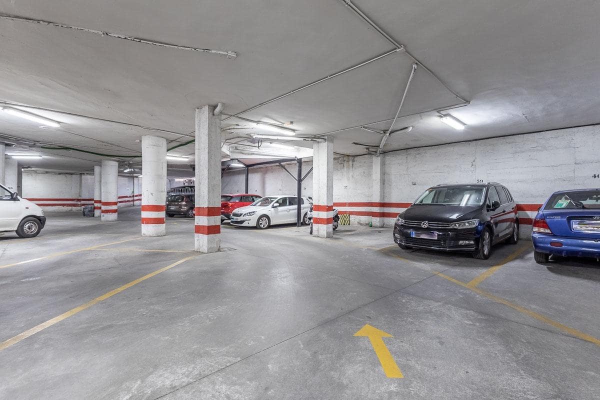 3 sovrum Lägenhet till salu i Granada stad med garage - 469 000 € (Ref: 10155484)