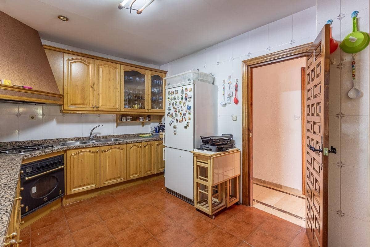 5 soverom Villa til salgs i Ogijares med svømmebasseng garasje - € 550 000 (Ref: 10155485)