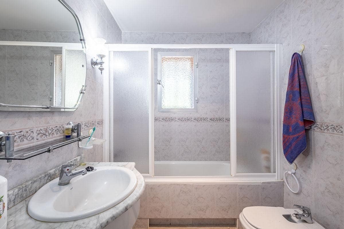 5 soverom Villa til salgs i Ogijares med svømmebasseng garasje - € 550 000 (Ref: 10155485)