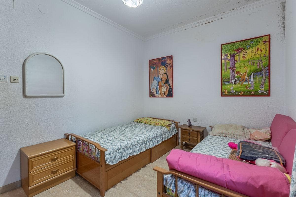 5 soverom Villa til salgs i Ogijares med svømmebasseng garasje - € 550 000 (Ref: 10155485)