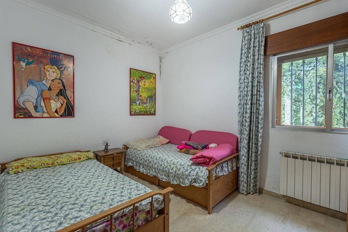 5 soverom Villa til salgs i Ogijares med svømmebasseng garasje - € 550 000 (Ref: 10155485)