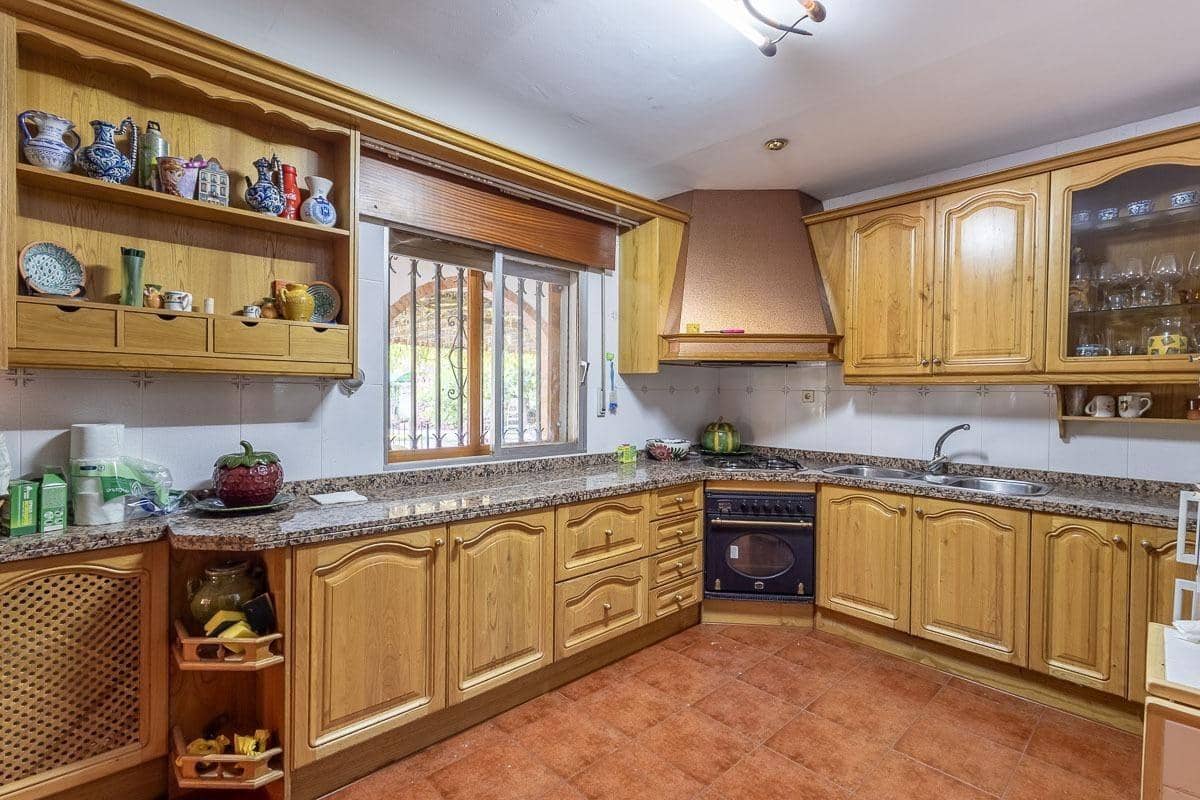 5 soverom Villa til salgs i Ogijares med svømmebasseng garasje - € 550 000 (Ref: 10155485)