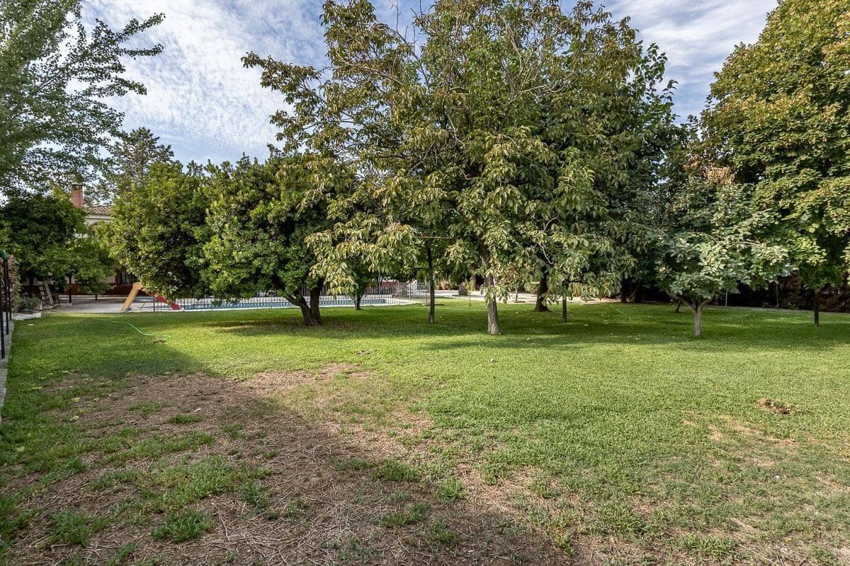 5 soverom Villa til salgs i Ogijares med svømmebasseng garasje - € 550 000 (Ref: 10155485)