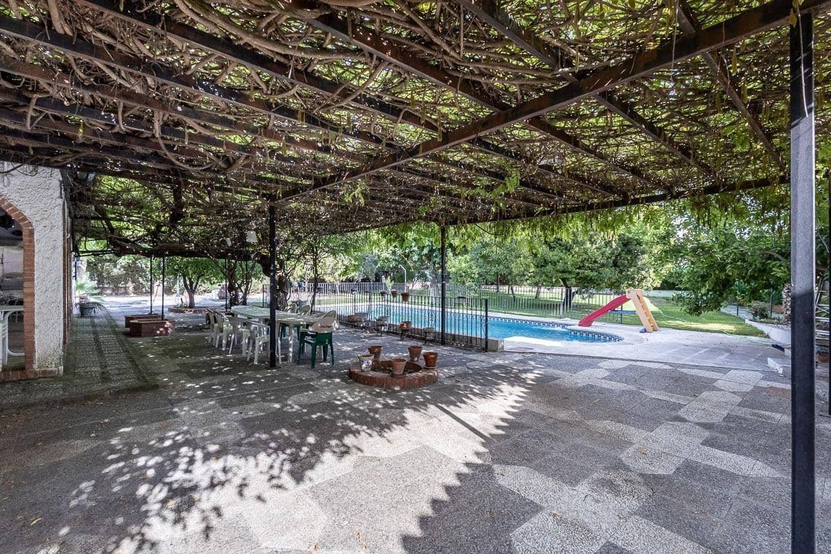5 soverom Villa til salgs i Ogijares med svømmebasseng garasje - € 550 000 (Ref: 10155485)