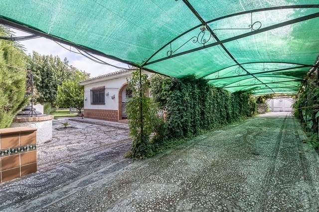5 soverom Villa til salgs i Ogíjares med svømmebasseng garasje - € 550 000 (Ref: 10155485)