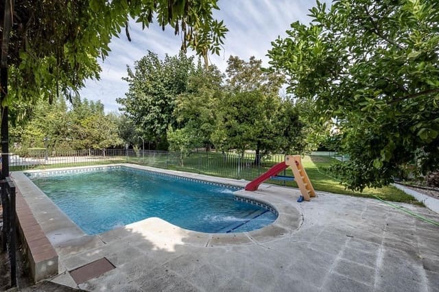 5 soverom Villa til salgs i Ogíjares med svømmebasseng garasje - € 550 000 (Ref: 10155485)