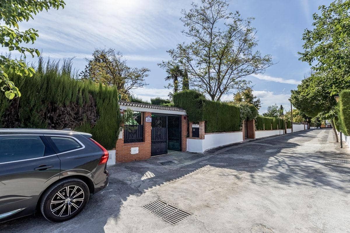 5 soverom Villa til salgs i Ogijares med svømmebasseng garasje - € 550 000 (Ref: 10155485)