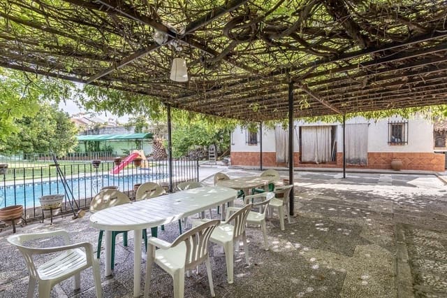 5 soverom Villa til salgs i Ogíjares med svømmebasseng garasje - € 550 000 (Ref: 10155485)