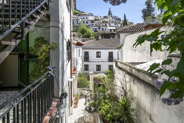 6 soverom Hus til salgs i Albaicin, Granada by med svømmebasseng - € 890 000 (Ref: 10155486)