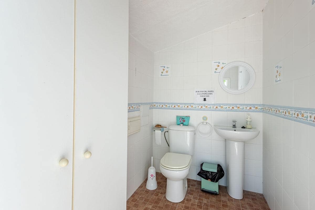 Chalet de 5 habitaciones en La Zubia en venta con piscina garaje - 399.000 € (Ref: 10157873)