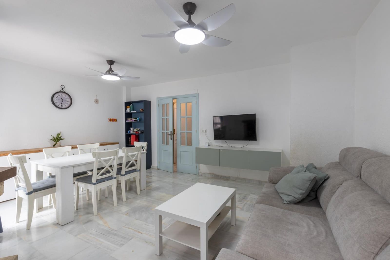 4 bedroom Villa for sale in La Zubia with pool - € 279,000 (Ref: 10159641)