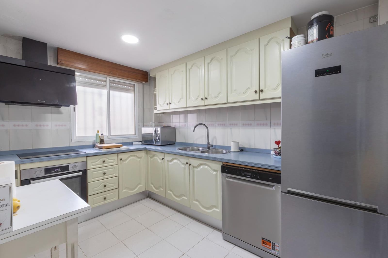 4 bedroom Villa for sale in La Zubia with pool - € 279,000 (Ref: 10159641)