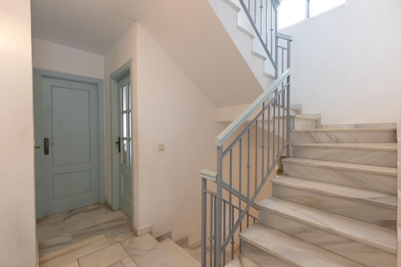 4 bedroom Villa for sale in La Zubia with pool - € 279,000 (Ref: 10159641)