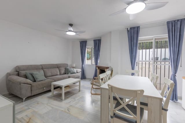 4 soveværelse Villa til salg i La Zubia med swimmingpool - € 279.000 (Ref: 10159641)
