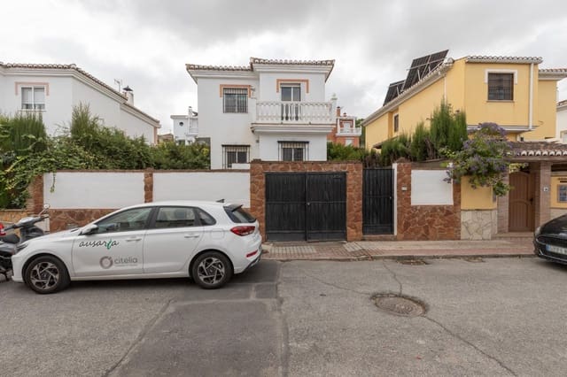 4 soveværelse Villa til salg i La Zubia med swimmingpool - € 279.000 (Ref: 10159641)