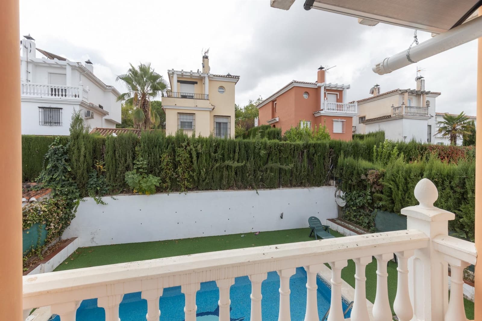 4 bedroom Villa for sale in La Zubia with pool - € 279,000 (Ref: 10159641)