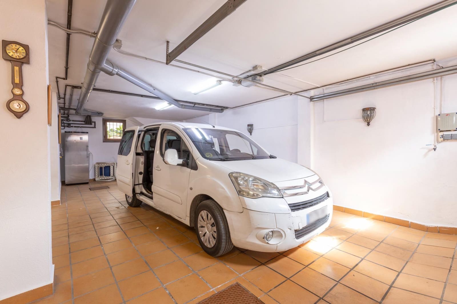 4 slaapkamer Rijtjeshuis te koop in Cajar met zwembad garage - € 295.000 (Ref: 10159642)