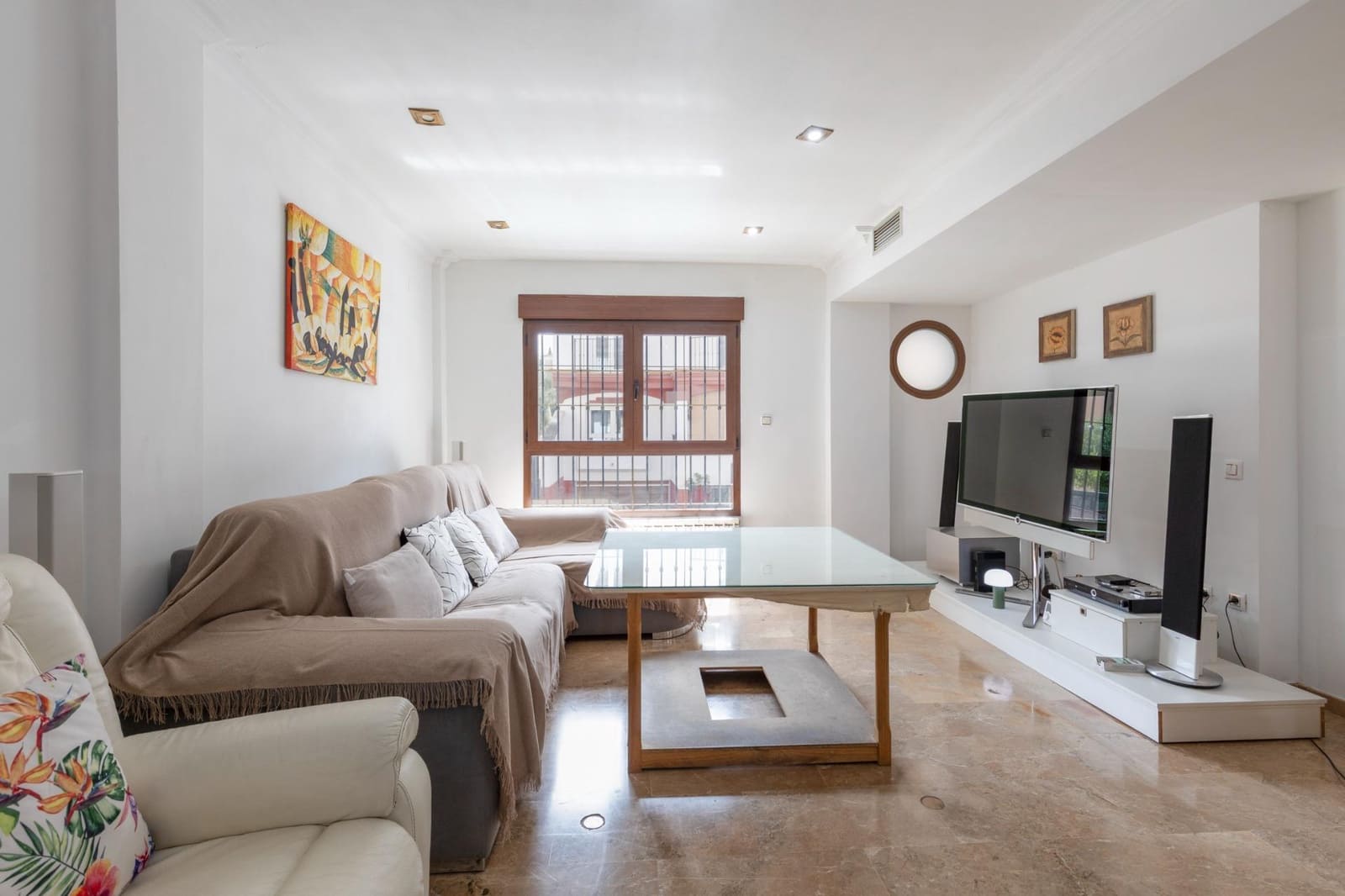 4 slaapkamer Rijtjeshuis te koop in Cajar met zwembad garage - € 295.000 (Ref: 10159642)