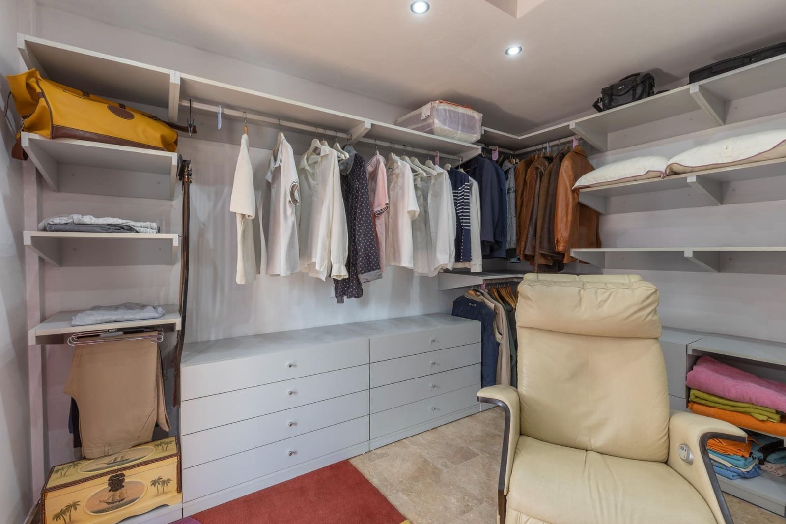 4 slaapkamer Rijtjeshuis te koop in Cajar met zwembad garage - € 295.000 (Ref: 10159642)