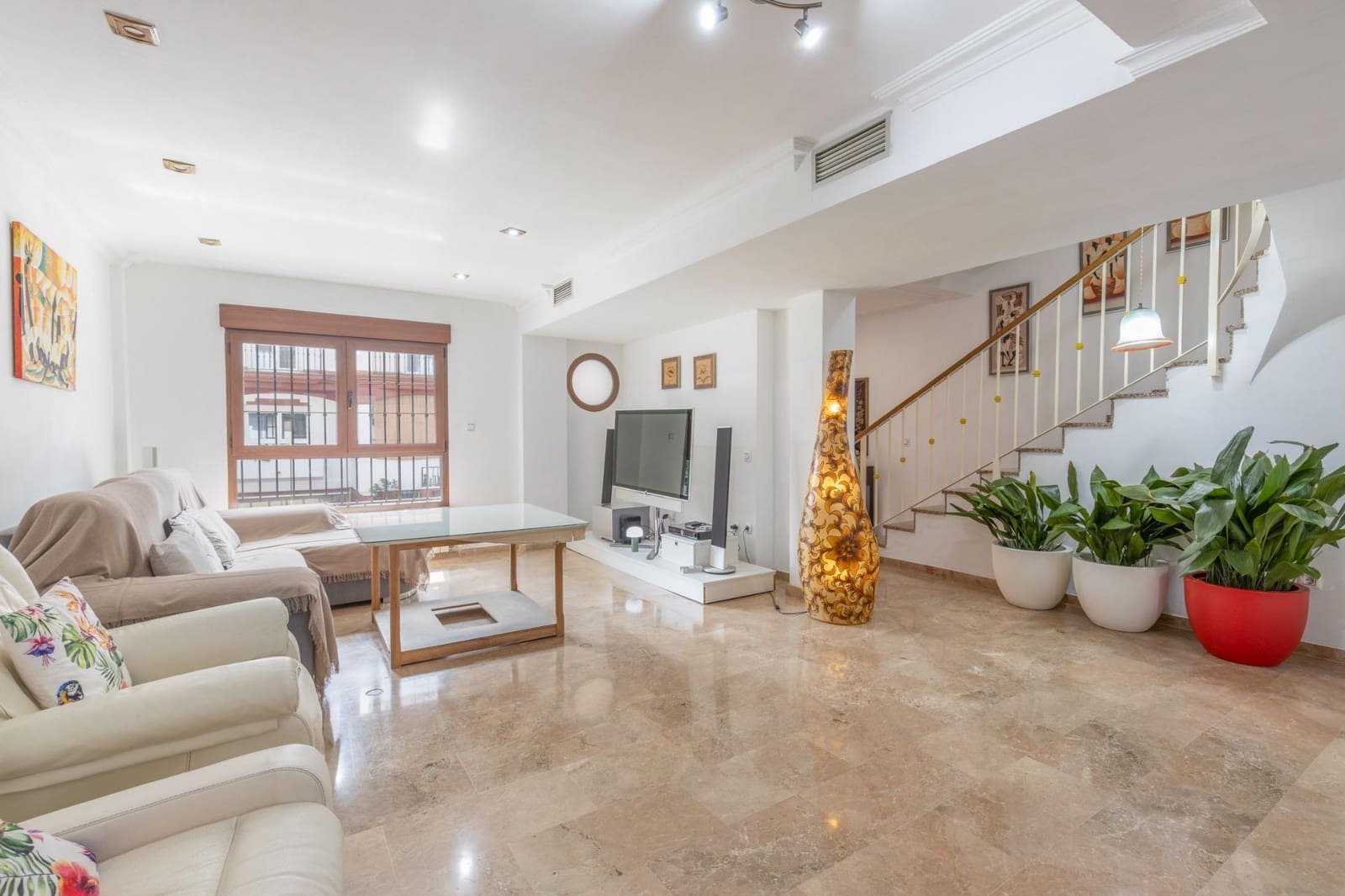 4 slaapkamer Rijtjeshuis te koop in Cajar met zwembad garage - € 295.000 (Ref: 10159642)