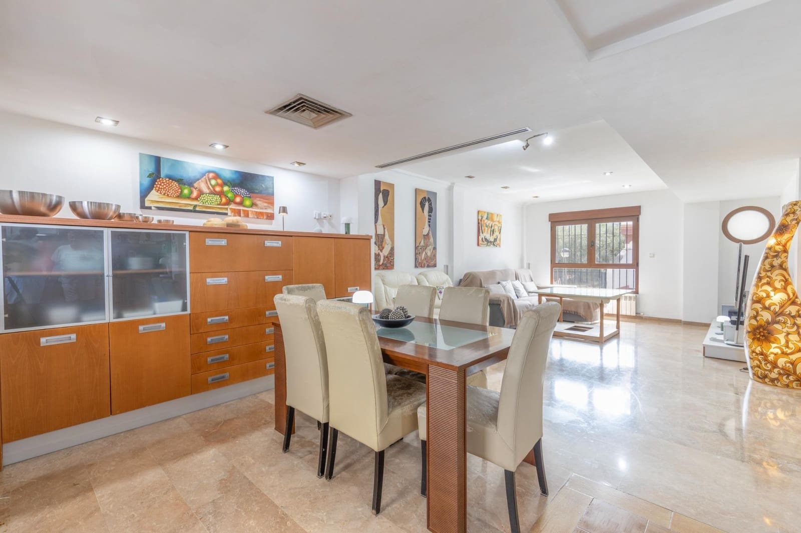4 slaapkamer Rijtjeshuis te koop in Cajar met zwembad garage - € 295.000 (Ref: 10159642)