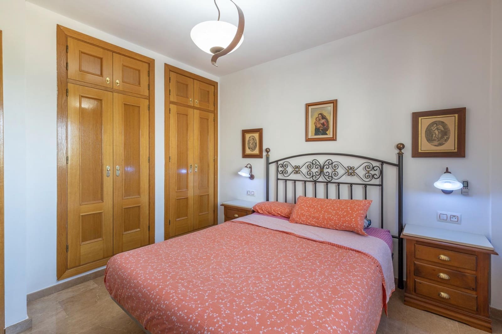4 slaapkamer Rijtjeshuis te koop in Cajar met zwembad garage - € 295.000 (Ref: 10159642)