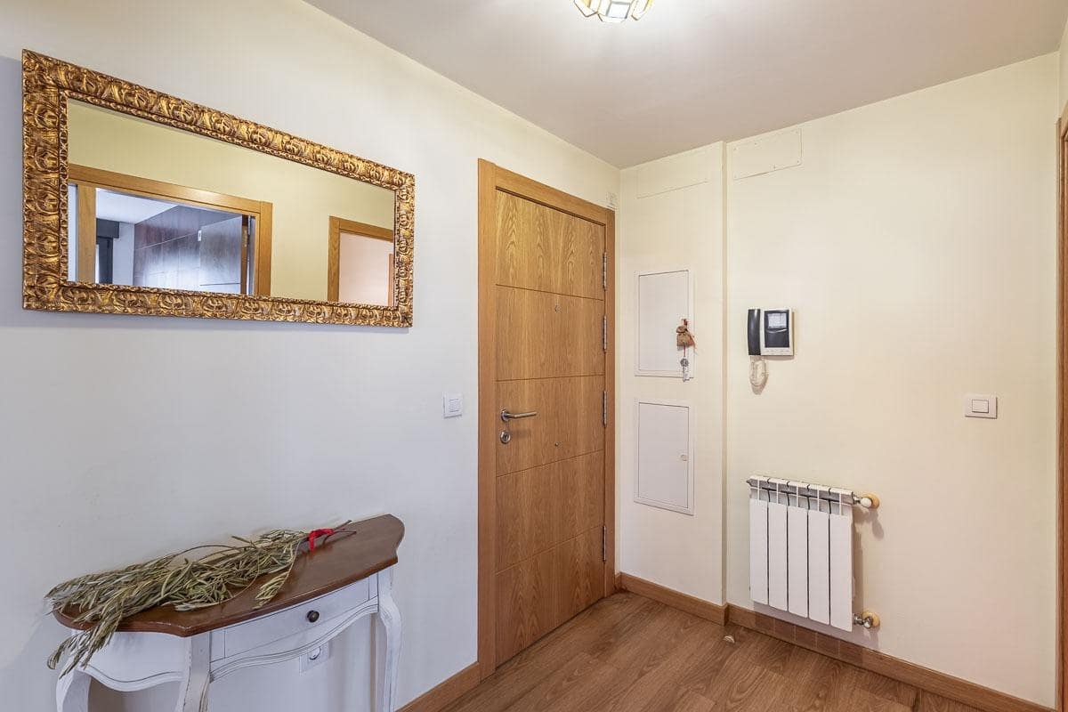 3 Zimmer Wohnung zu verkaufen in Granada Stadt mit Garage - 439.000 € (Ref: 10159645)