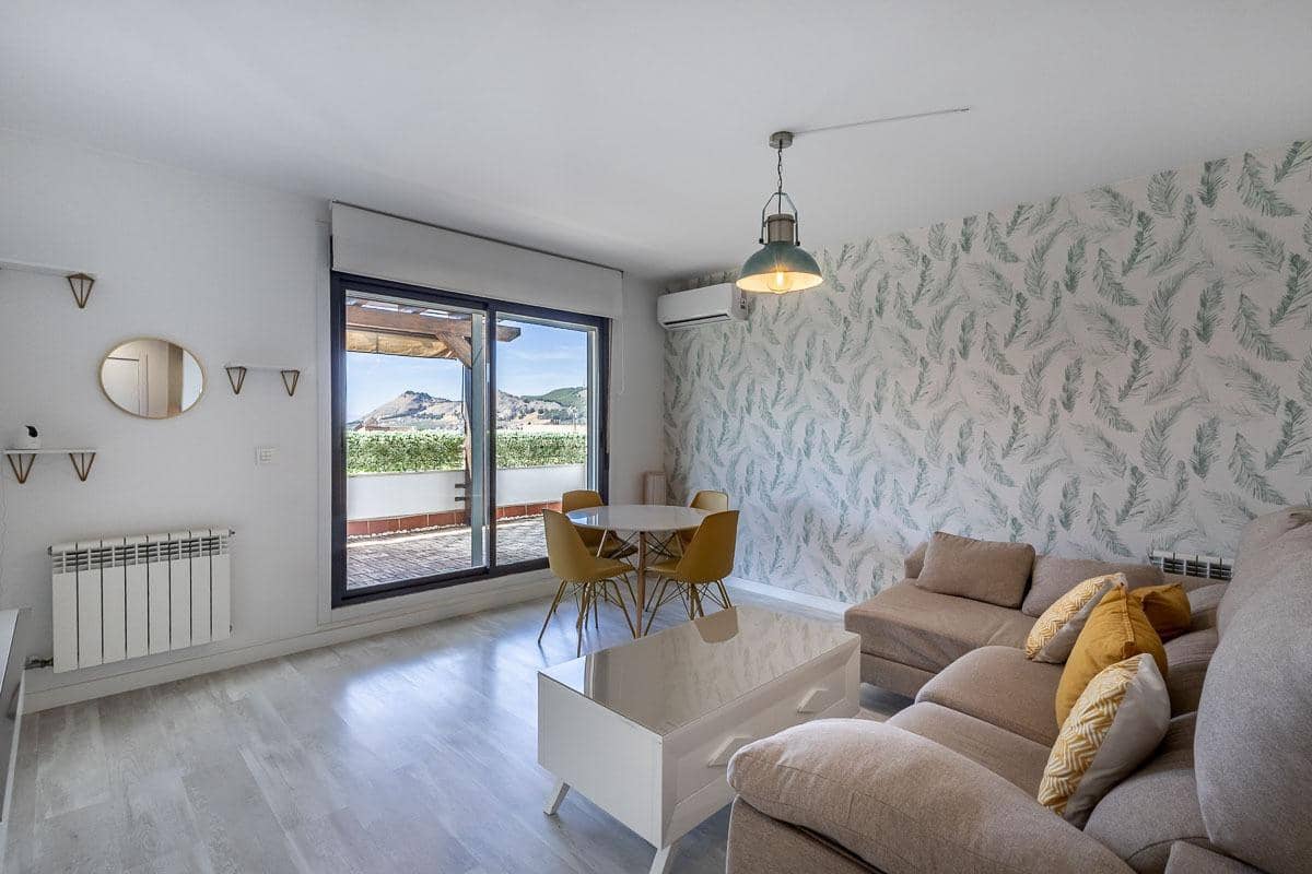 2 soveværelse Lejlighed til salg i Albolote med swimmingpool garage - € 260.000 (Ref: 10159646)