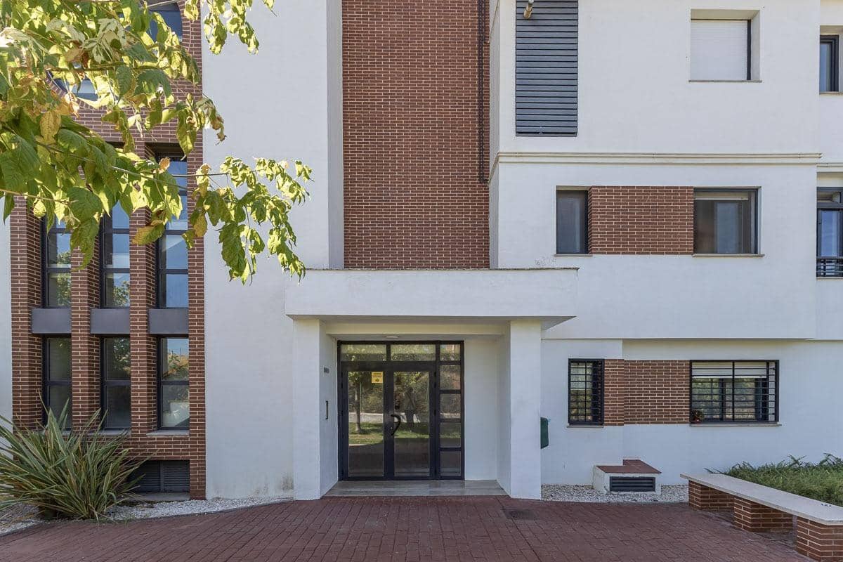 2 soveværelse Lejlighed til salg i Albolote med swimmingpool garage - € 260.000 (Ref: 10159646)