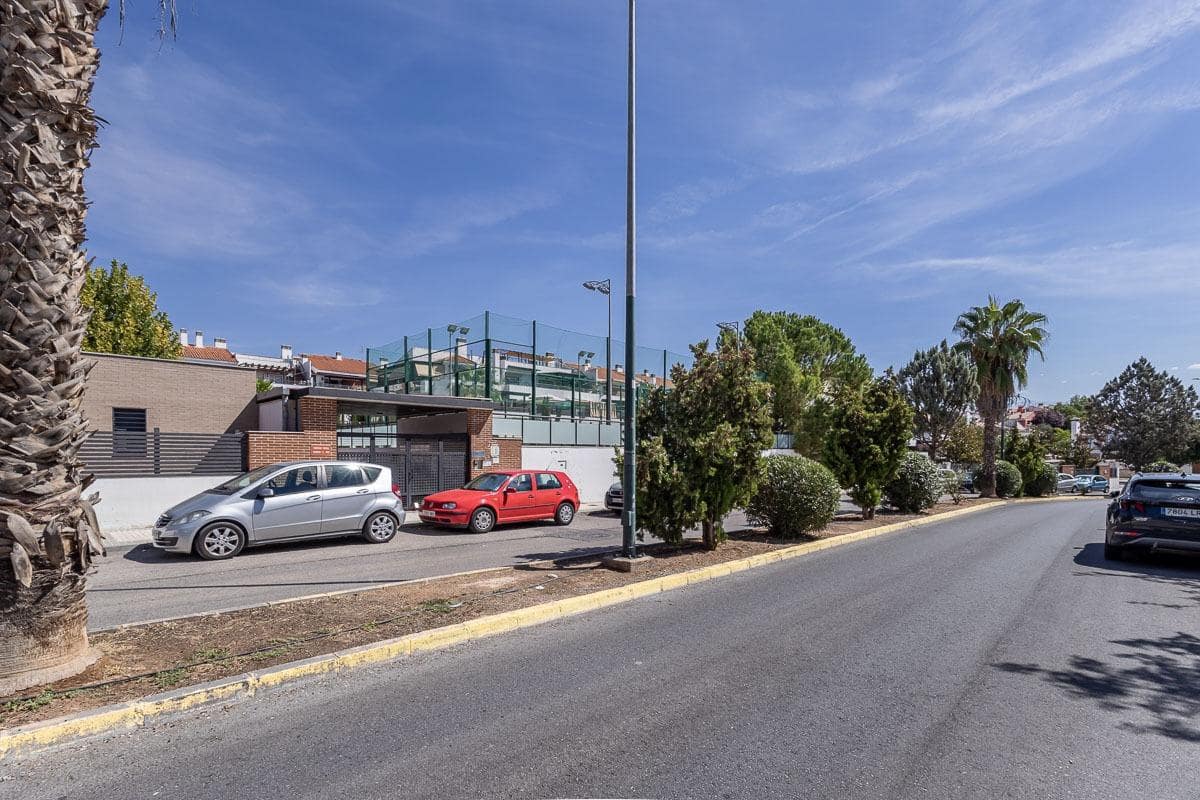 2 soveværelse Lejlighed til salg i Albolote med swimmingpool garage - € 260.000 (Ref: 10159646)