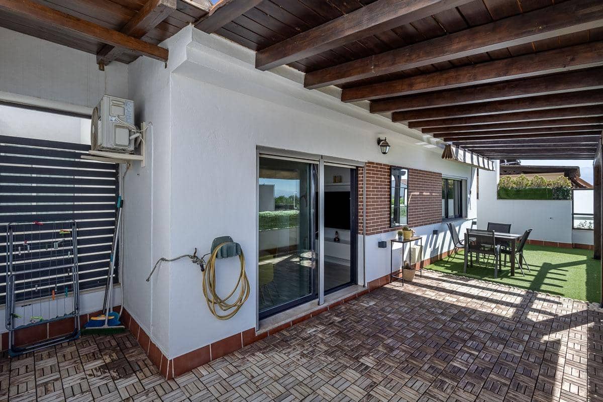 2 soveværelse Lejlighed til salg i Albolote med swimmingpool garage - € 260.000 (Ref: 10159646)