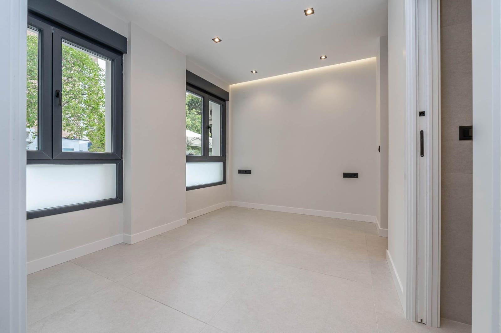 1 sovrum Lägenhet till salu i Granada stad - 189 000 € (Ref: 10159648)