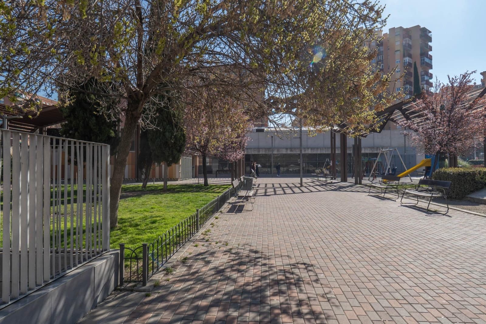 1 sovrum Lägenhet till salu i Granada stad - 189 000 € (Ref: 10159648)