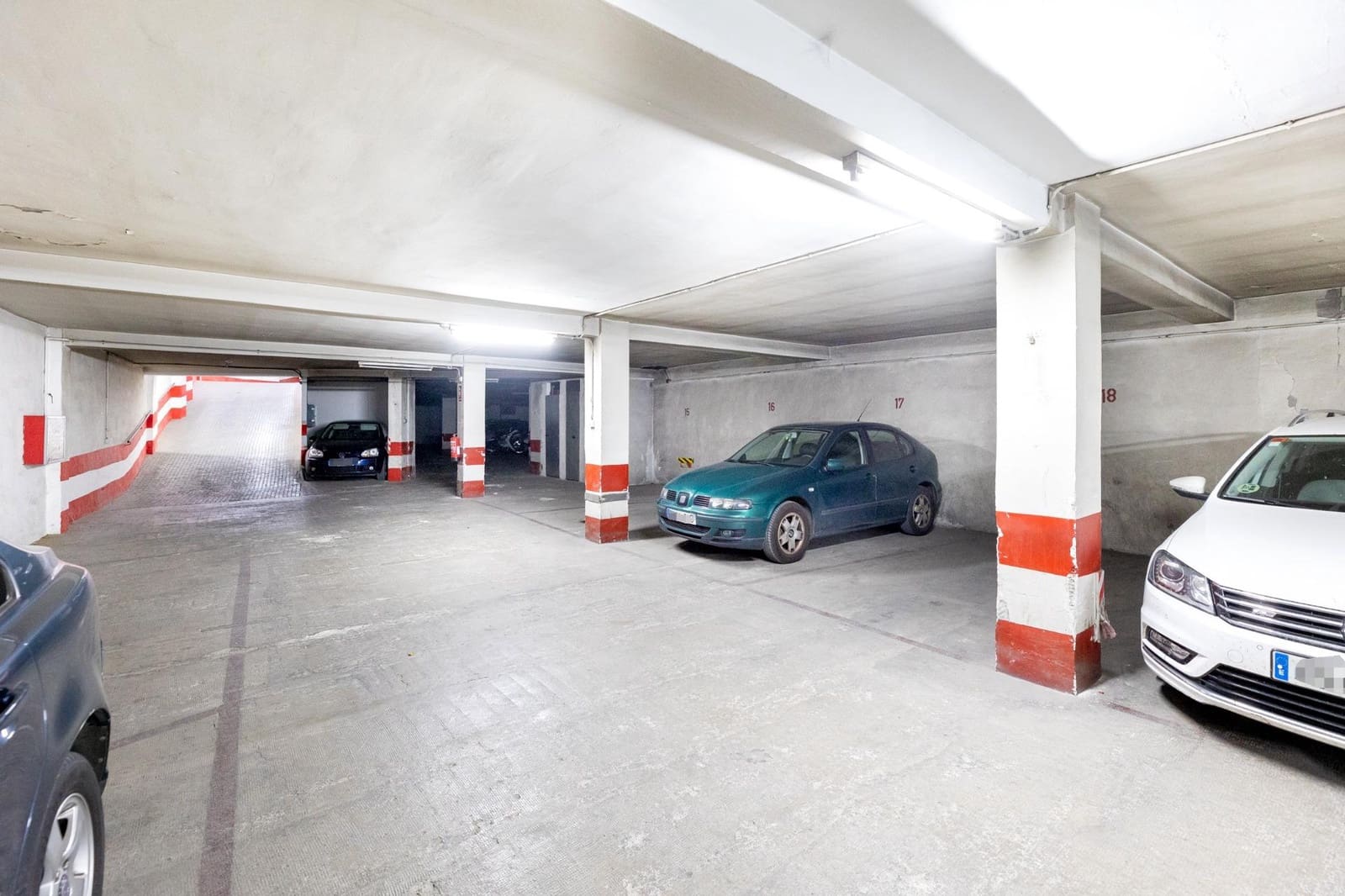 3 makuuhuone Kattohuoneisto myytävänä paikassa Granada kaupunki mukana 
autotalli - 650 000 € (Ref: 10159649)