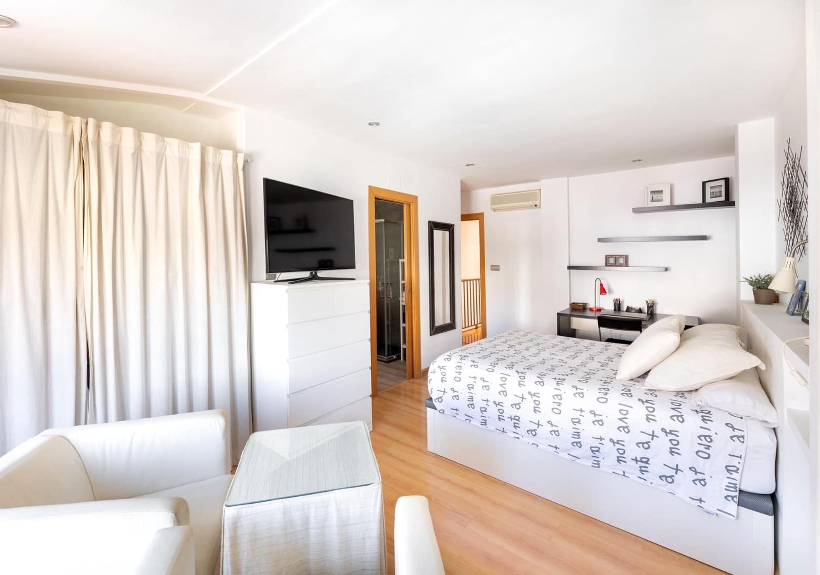 3 bedroom Villa for sale in Peligros with pool garage - € 299,000 (Ref: 10159650)