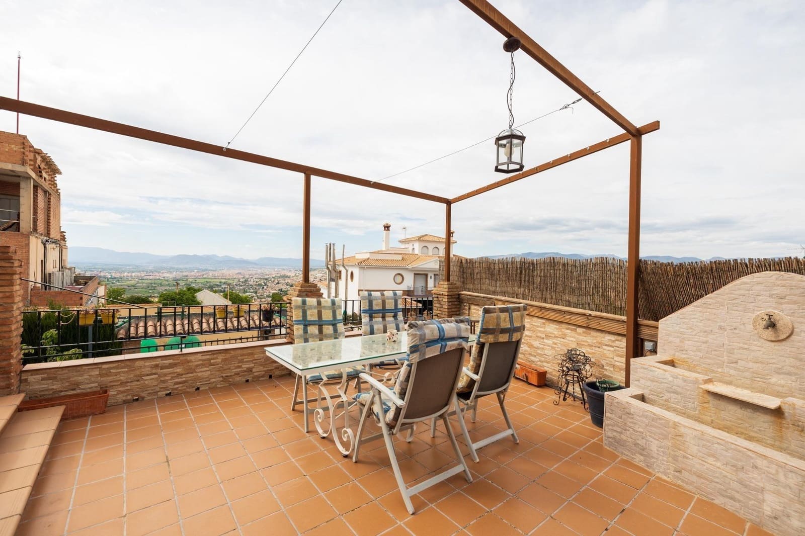 7 bedroom Villa for sale in Monachil with garage - € 365,000 (Ref: 10161765)