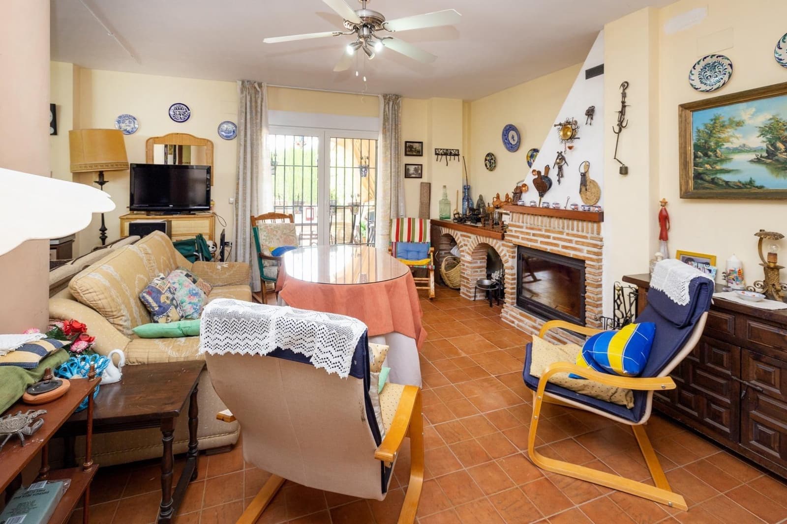 7 bedroom Villa for sale in Monachil with garage - € 365,000 (Ref: 10161765)