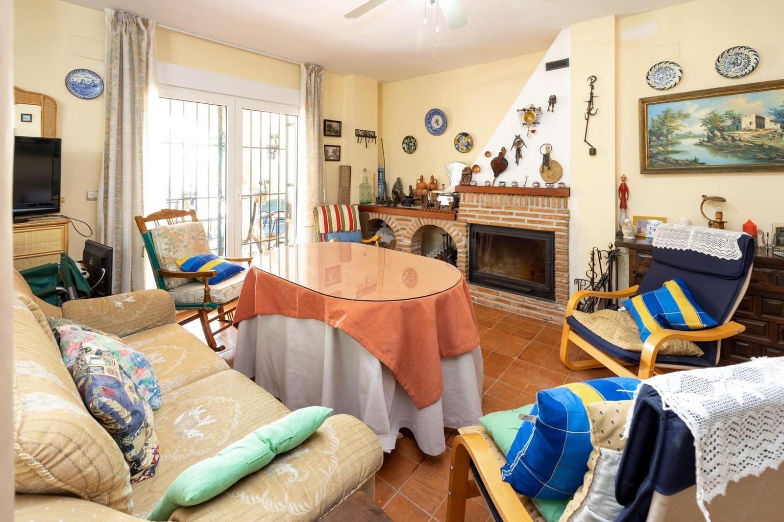 7 bedroom Villa for sale in Monachil with garage - € 365,000 (Ref: 10161765)