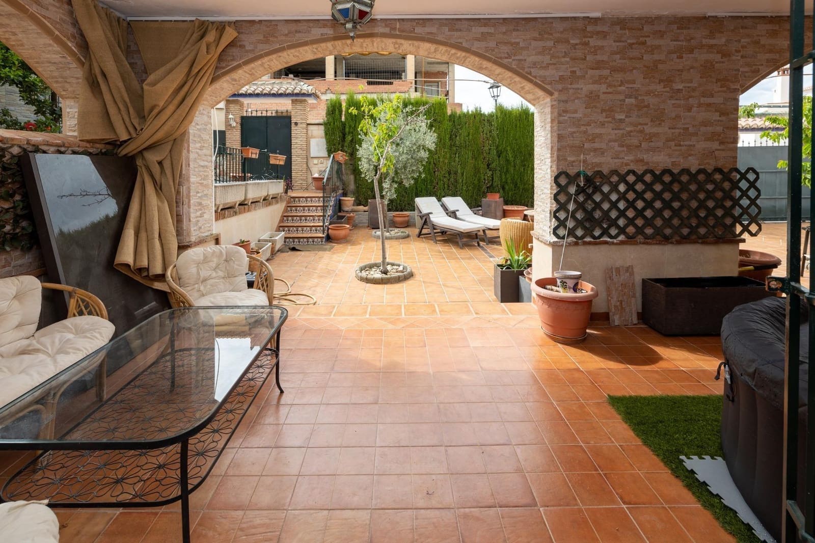 7 bedroom Villa for sale in Monachil with garage - € 365,000 (Ref: 10161765)