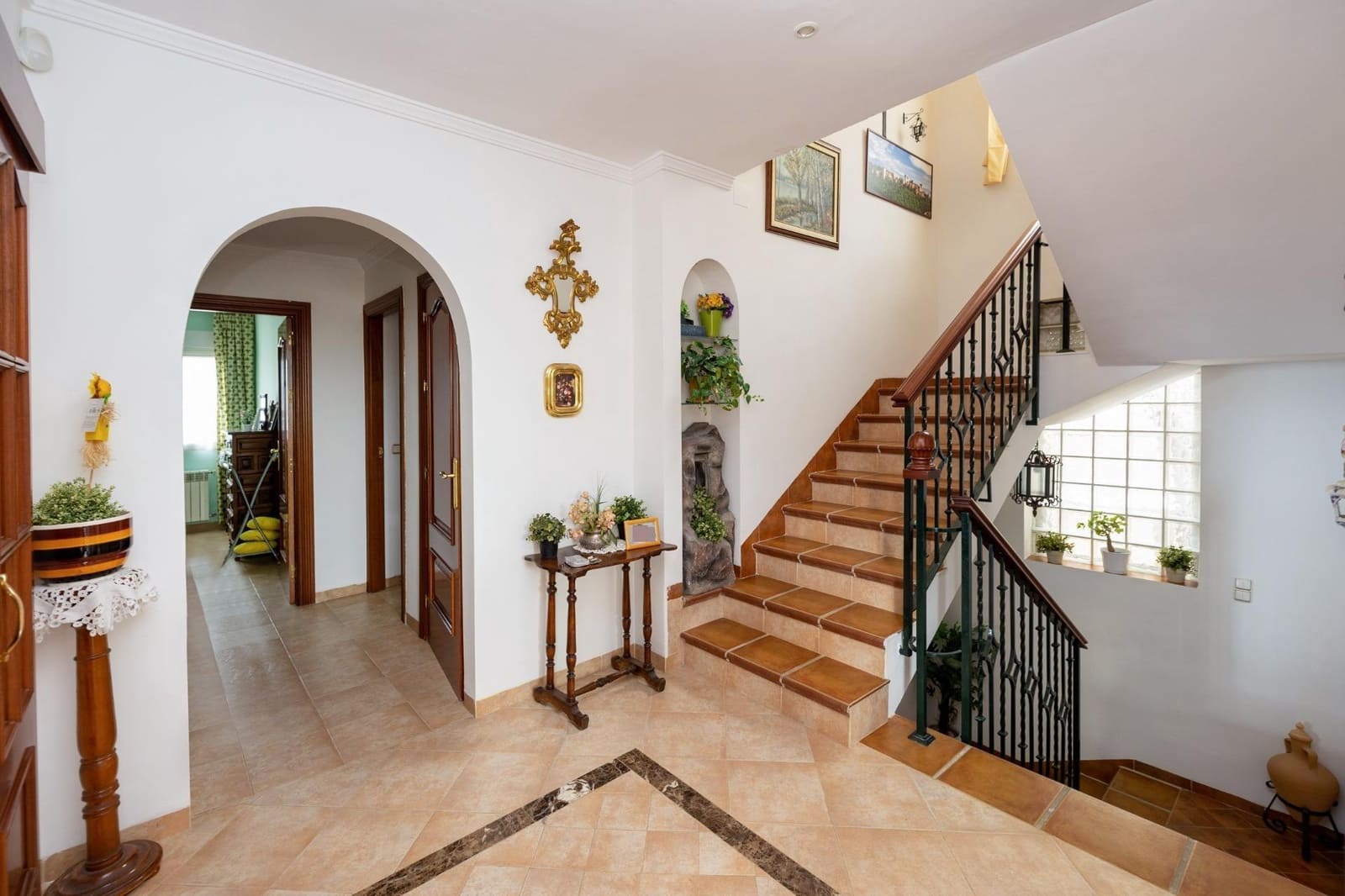 7 bedroom Villa for sale in Monachil with garage - € 365,000 (Ref: 10161765)