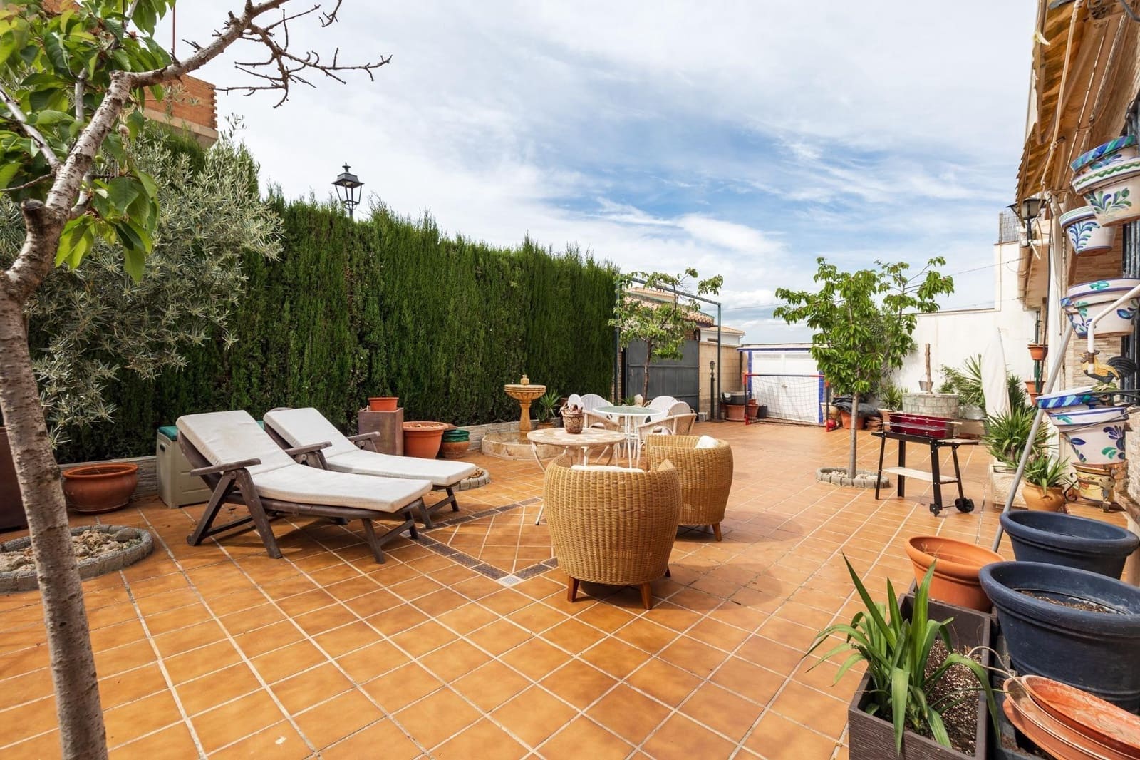 7 bedroom Villa for sale in Monachil with garage - € 365,000 (Ref: 10161765)