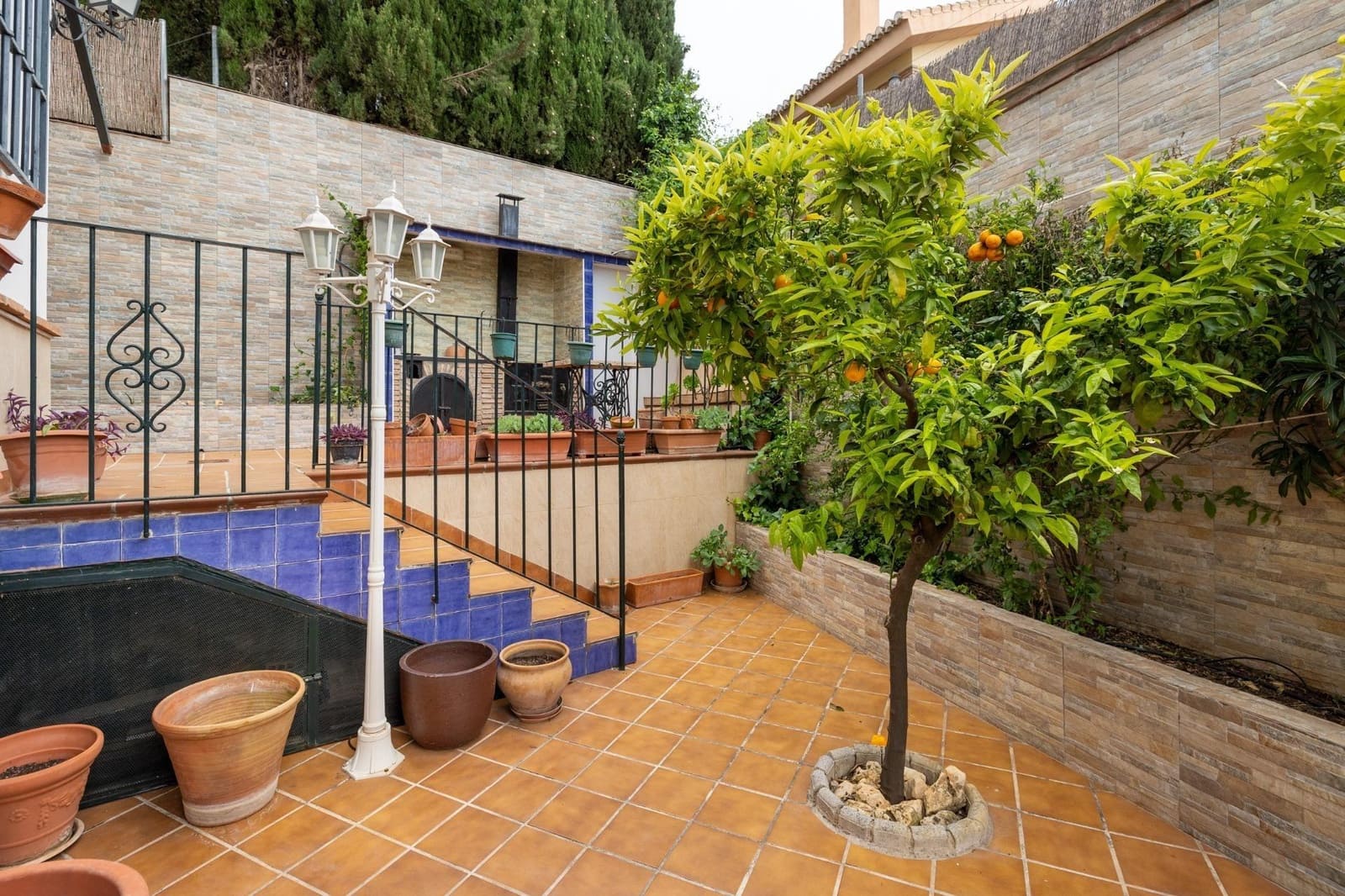 7 bedroom Villa for sale in Monachil with garage - € 365,000 (Ref: 10161765)