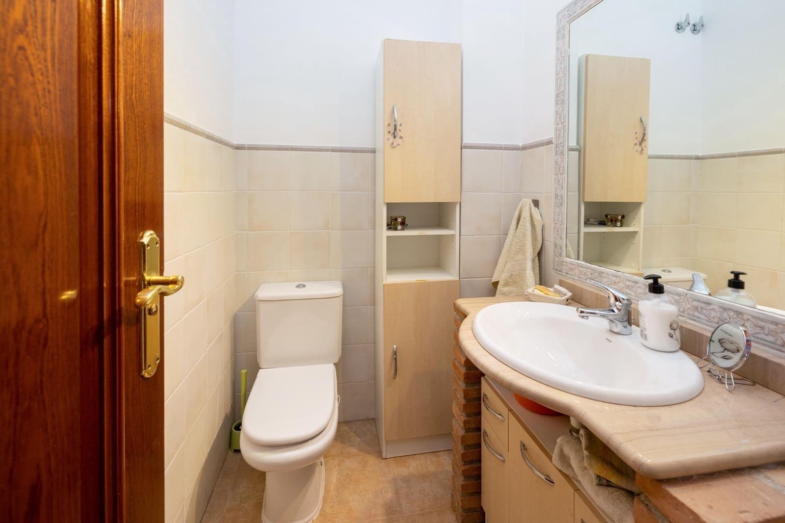 7 bedroom Villa for sale in Monachil with garage - € 365,000 (Ref: 10161765)