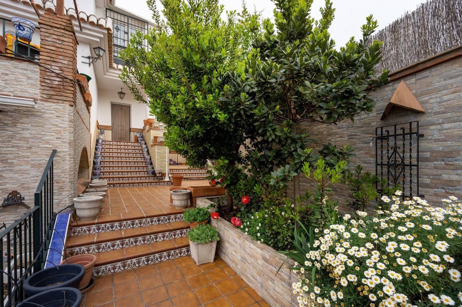 7 bedroom Villa for sale in Monachil with garage - € 365,000 (Ref: 10161765)