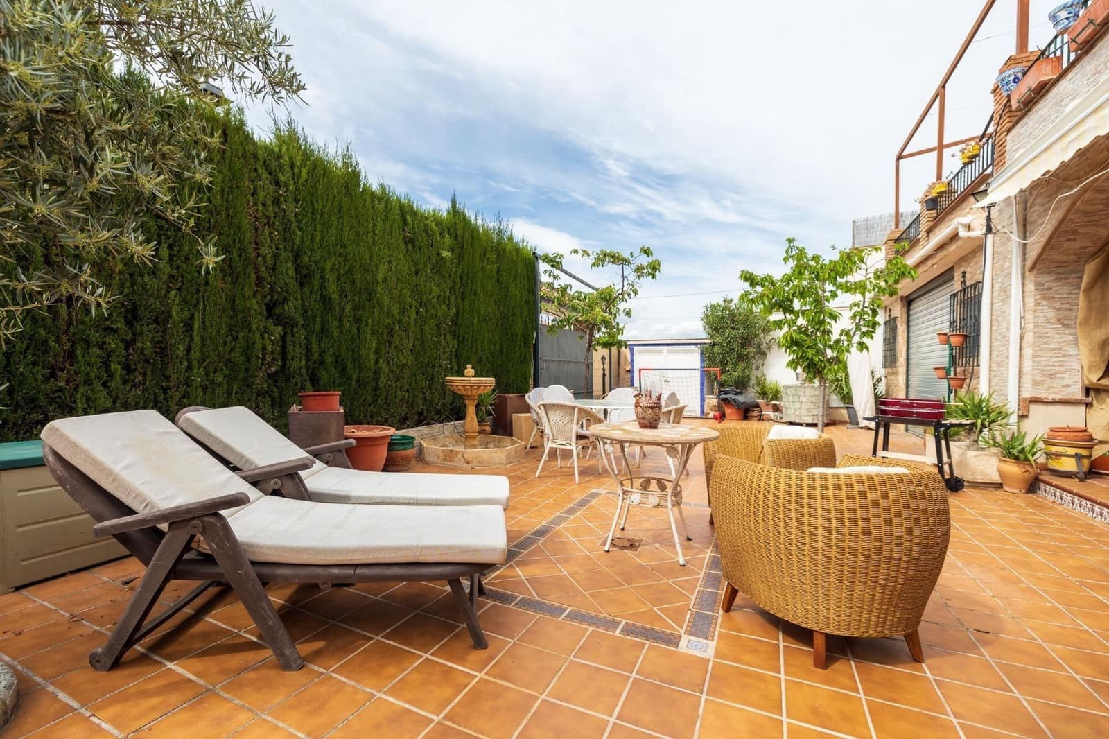 7 bedroom Villa for sale in Monachil with garage - € 365,000 (Ref: 10161765)