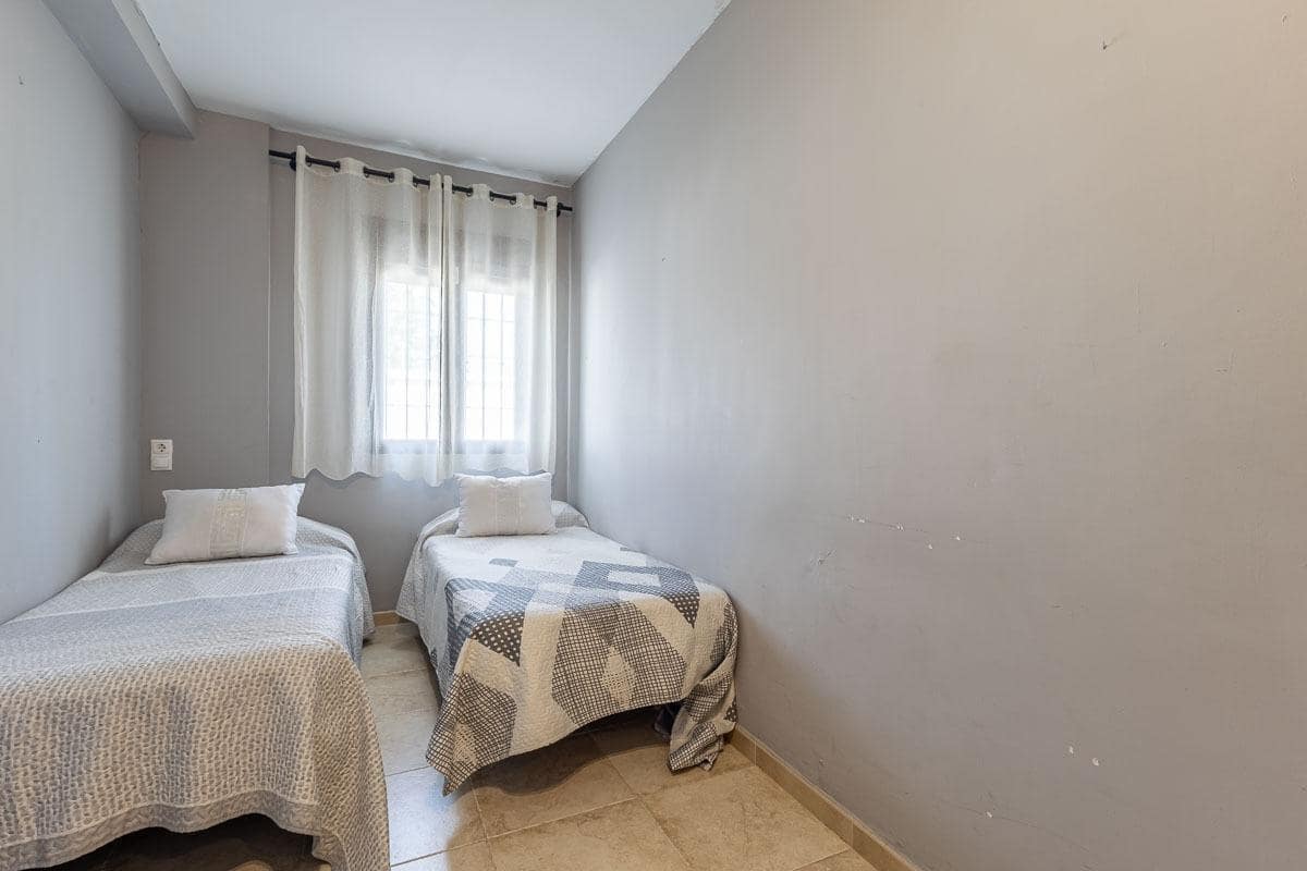5 soveværelse Villa til salg i Atarfe med swimmingpool garage - € 495.000 (Ref: 10165222)