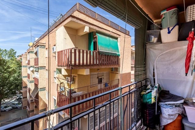 Piso de 3 habitaciones en Granada ciudad en venta - 195.000 € (Ref: 10165225)