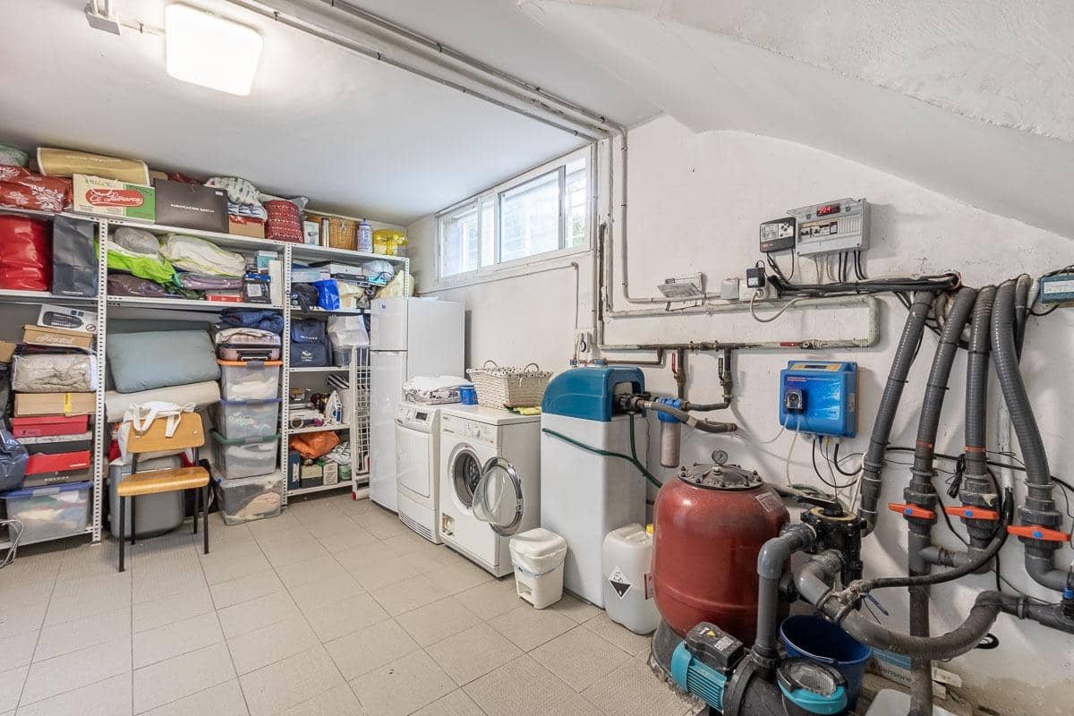 3 chambre Villa/Maison Semi-Mitoyenne à vendre à Huetor Vega avec piscine garage - 395 000 € (Ref: 10165226)